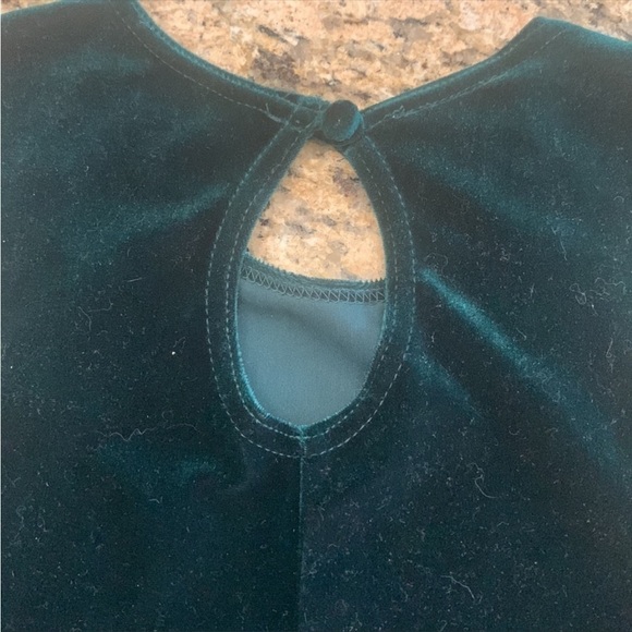 Green Velvet Sleeveless Holiday New Years Eve Fitted Dress Size M - Picture 7 of 9